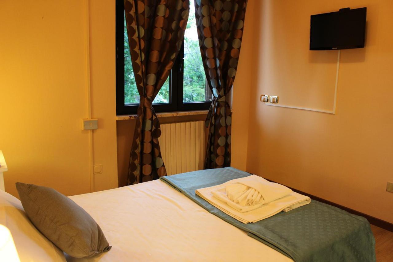 A.G. Holiday Hotel Sirmione Luaran gambar