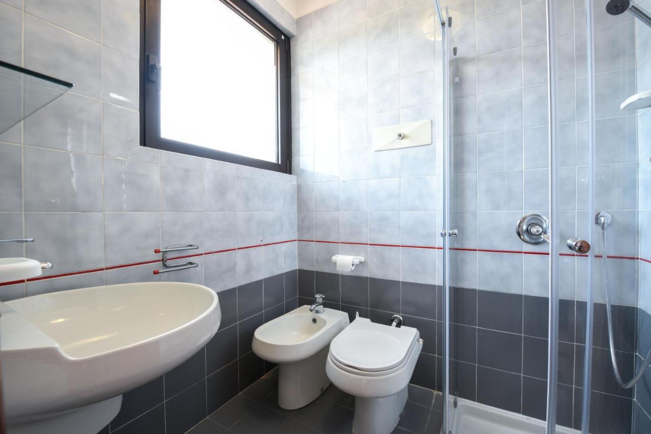 A.G. Holiday Hotel Sirmione Luaran gambar
